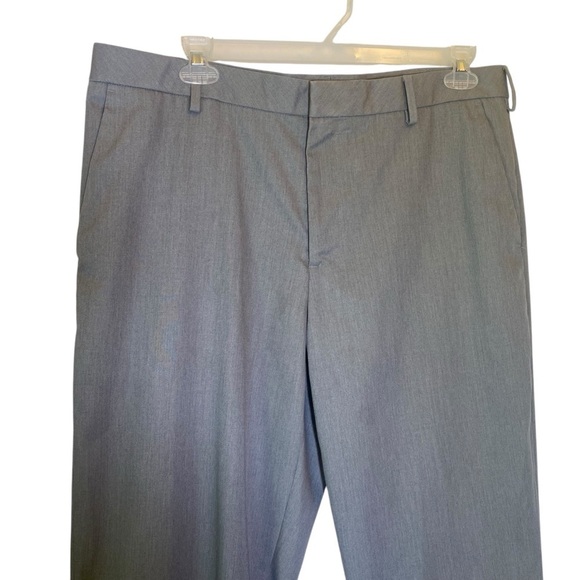Van Heusen Men's size 38W/32L Gray Dress Pants Flat Front - Picture 2 of 6